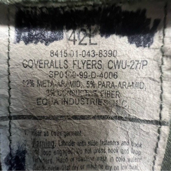 1990’s to 2000’s style Air Force Flight Suit Size 42L - Picture 2 of 3